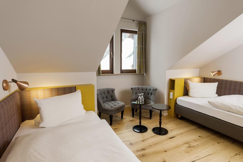 Hotel Zum Taufstein Sparhof ภายนอก รูปภาพ
