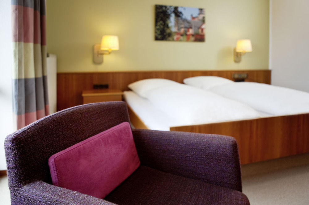 Hotel Zum Taufstein Sparhof ภายนอก รูปภาพ